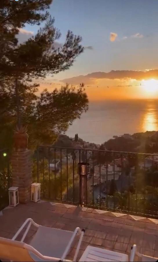 Casa Dei Sogni Taormina Bed and Breakfast Buitenkant foto